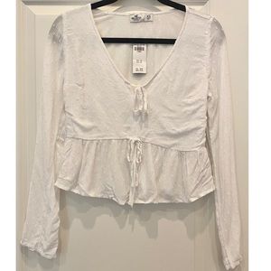 Hollister White Front Tie Blouse- Size XS- NWT